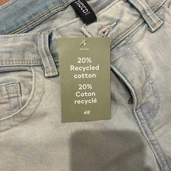 NWT H&M low rise flare jeans w/ back pocket flaps size 6 color light denim blue - Picture 5 of 6